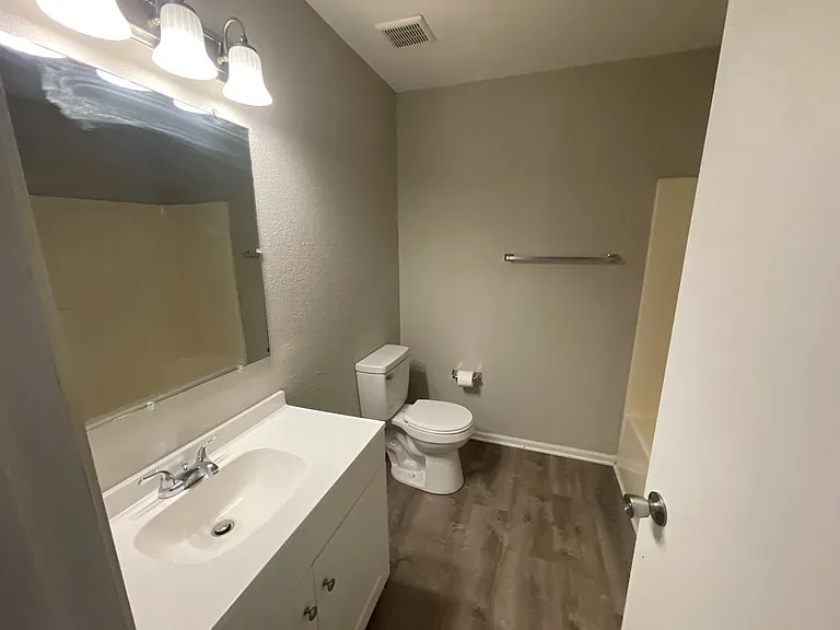 1421 Risen Star Ct — Photo 20