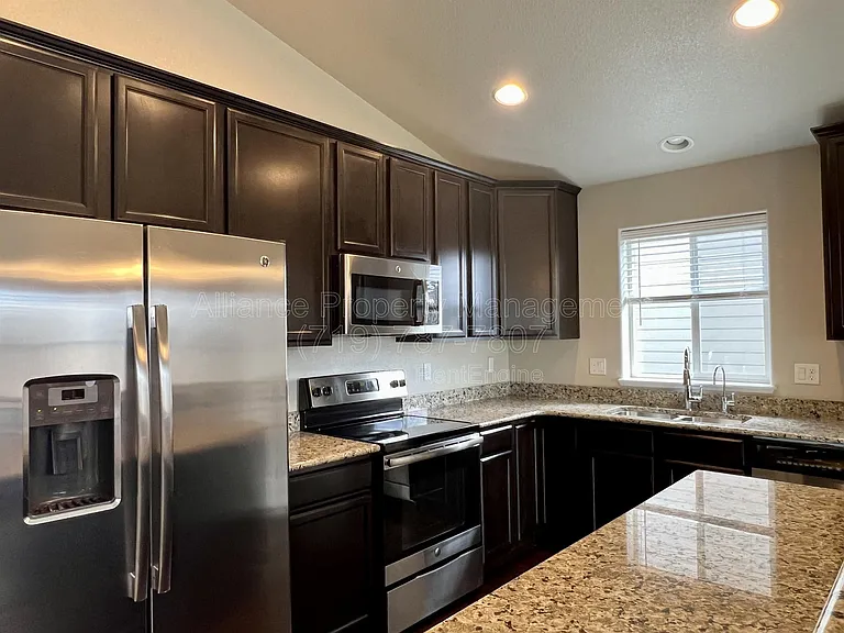 10020 Seawolf Dr — Photo 10