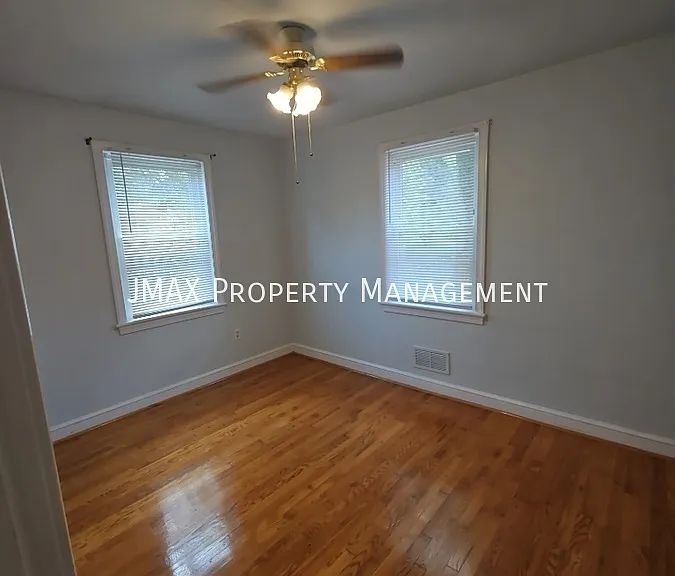 1672 Brandon Ave SW #A — Photo 10