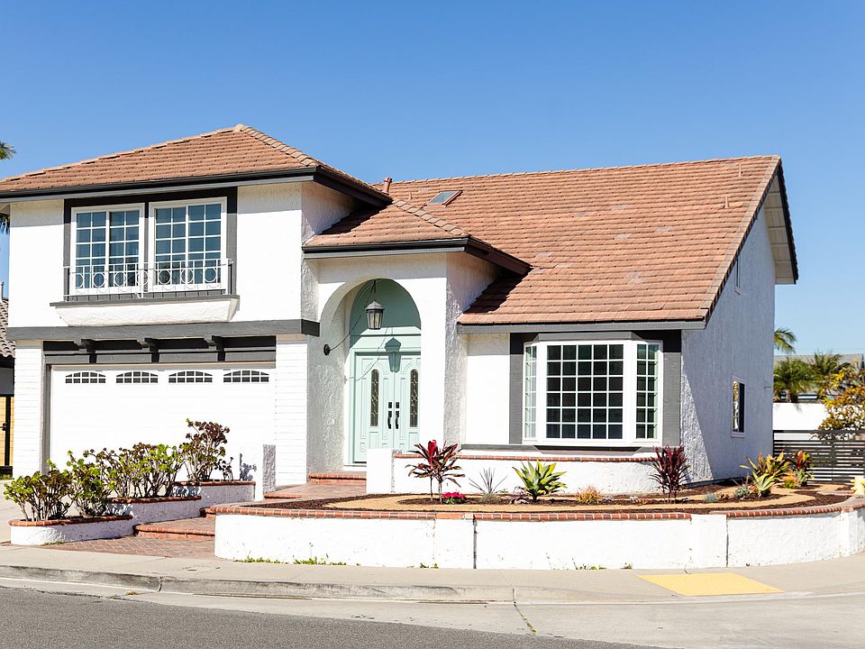 Corner Home