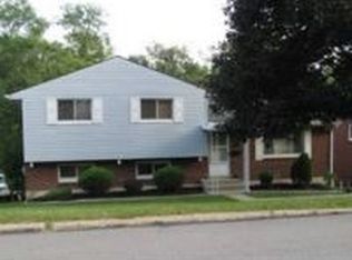 1170 Grouse Dr, Pittsburgh, PA 15243