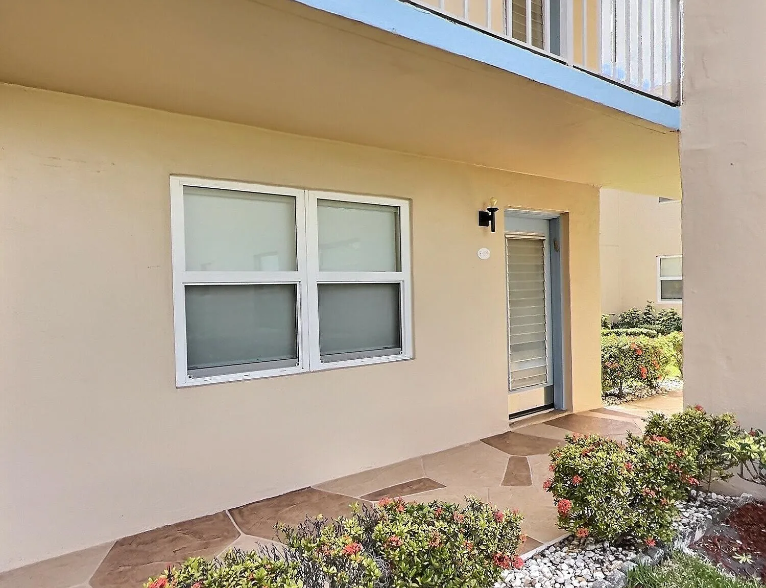 1 bed, 1.5 bath, 760 sqft, $2,200 — Photo 3