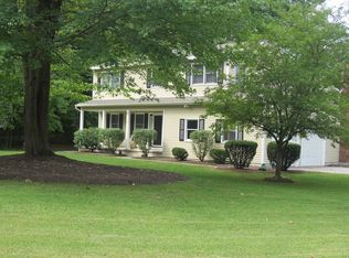 11 Rolling Hills Dr, Gansevoort, NY 12831