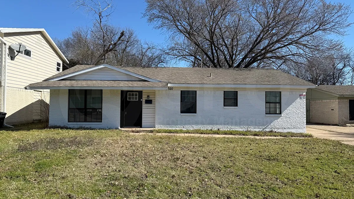5 bed, 3.0 bath, 1458 sqft, $2,375 — Photo 3
