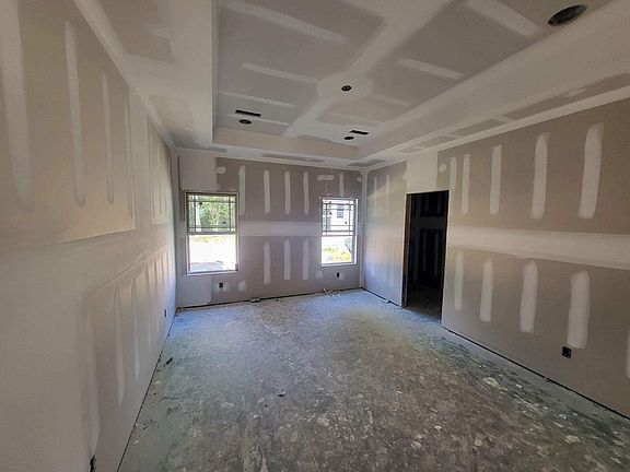 3rd image of 2535 Ashford Rd