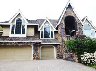 5 Pine View Ln, Novato, CA 94945