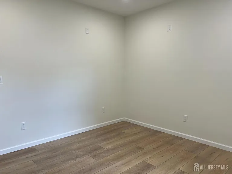 33 Obert St #1B — Photo 7