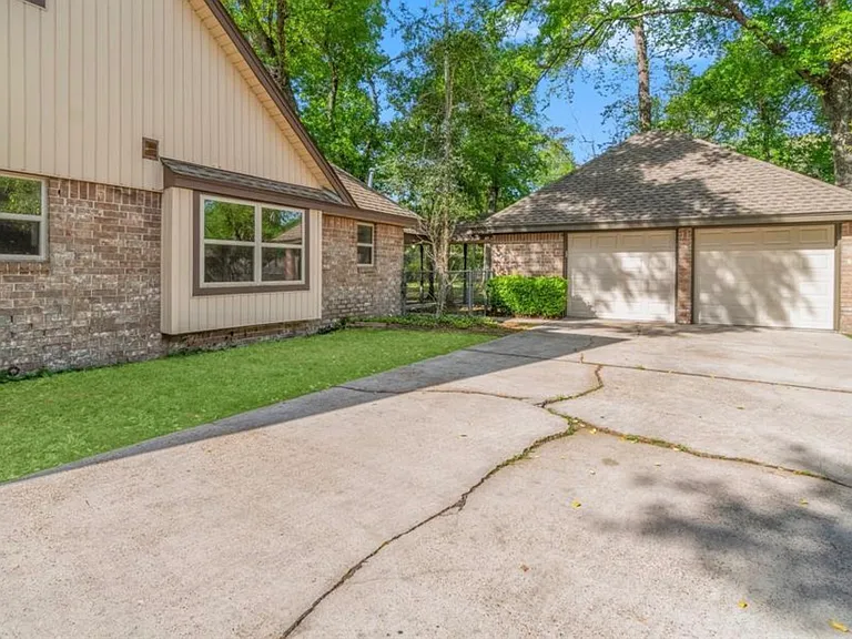2 Car Garage