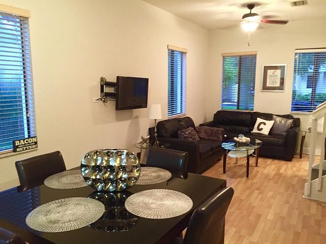 2nd image of 26000 Venetian Drive