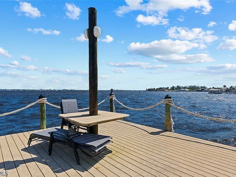 252 Bayshore Dr — Photo 22