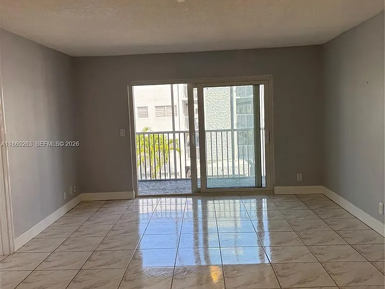 215 SE 3rd Ave #305A — Photo 30