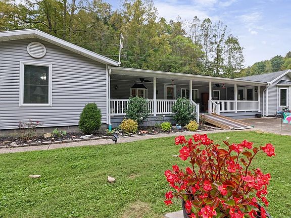 2nd image of 3399 Howells Mill Rd