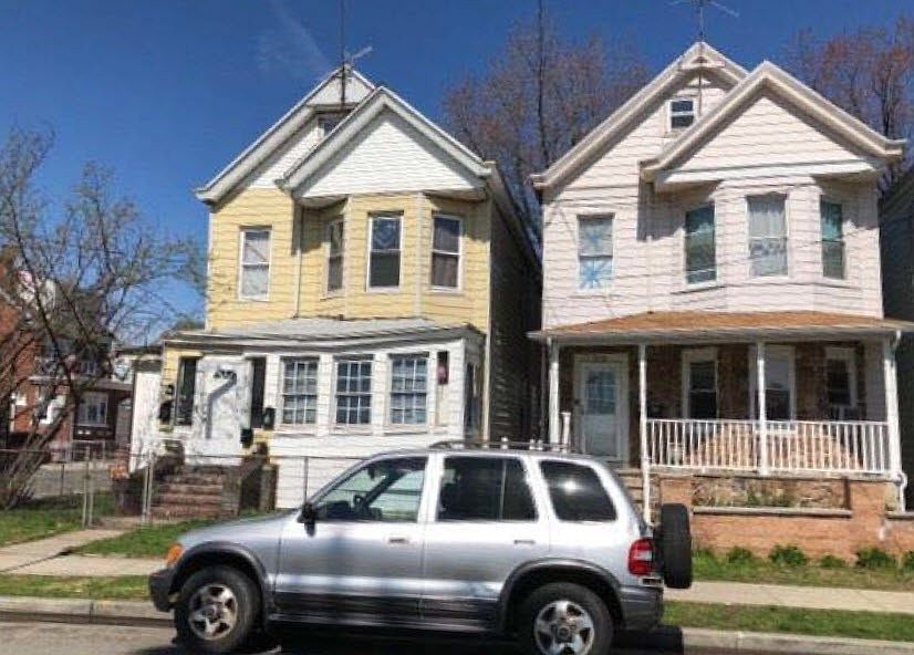 2nd image of 342 Montgomery St