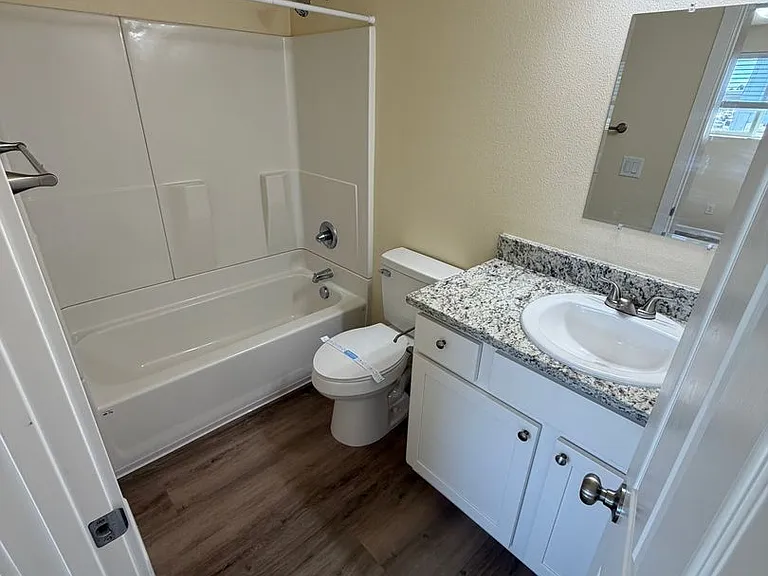 2215 Elm St SW — Photo 13