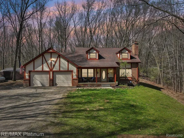 3380 W Cohoctah Rd, Fowlerville, MI 48836