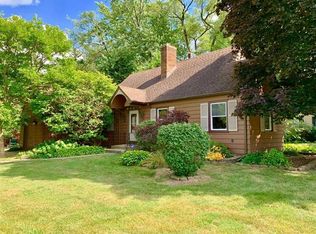 8 Broadmoor Ave, Munster, IN 46321
