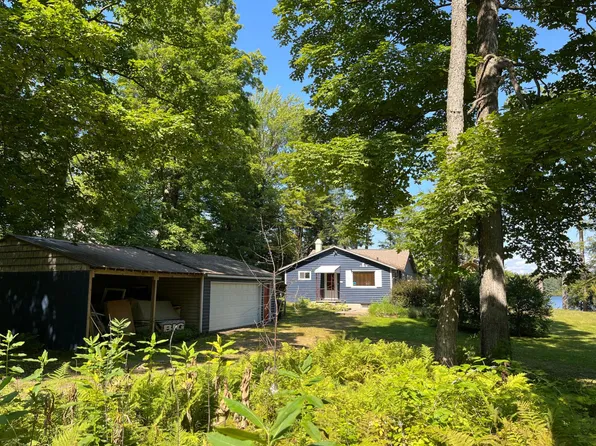 N10958 Circle Dr, Elcho, WI 54428