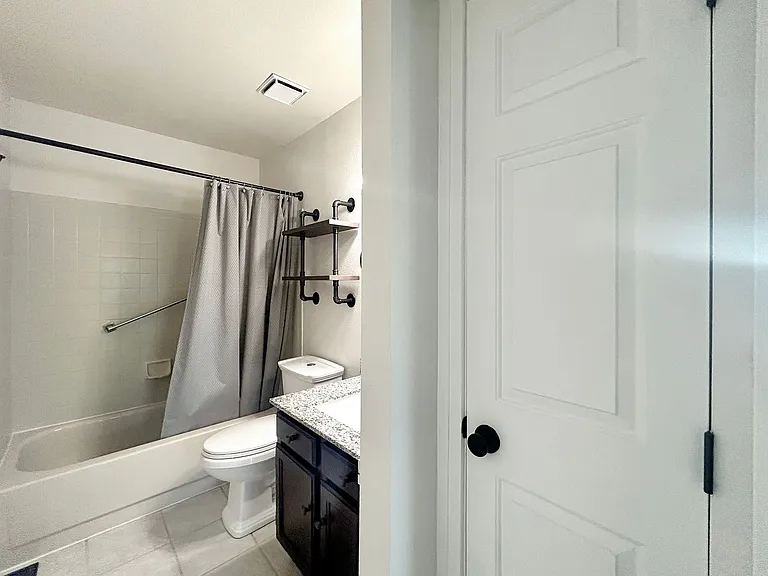8059 S Johnson Ct — Photo 18