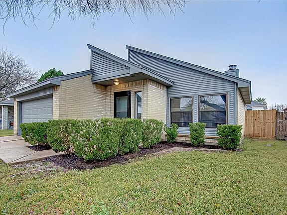 2nd image of 7026 Villa Del Sol Dr