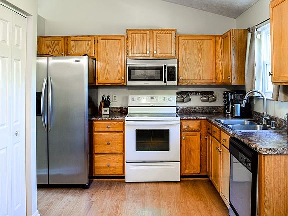 5th image of 2640 Fishing Creek Dr