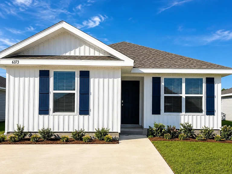 6373 Firefly Dr — Photo 1