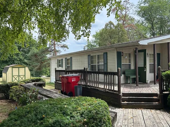 194 Rustic Dr, Shippensburg, PA 17257