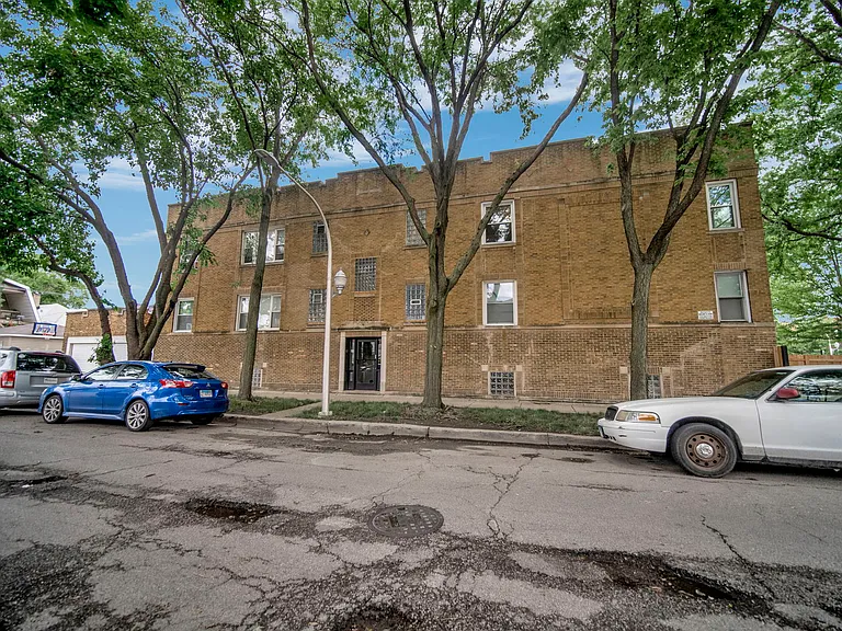 3234 W Waveland Ave #2 — Photo 24