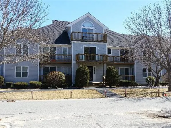 720 Pitchers Way #14, Hyannis, MA 02601