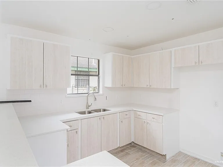 117 Keystone St — Photo 4