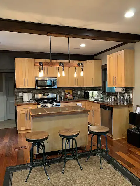 2 bed, 1700 sqft, $2,295 — Photo 4