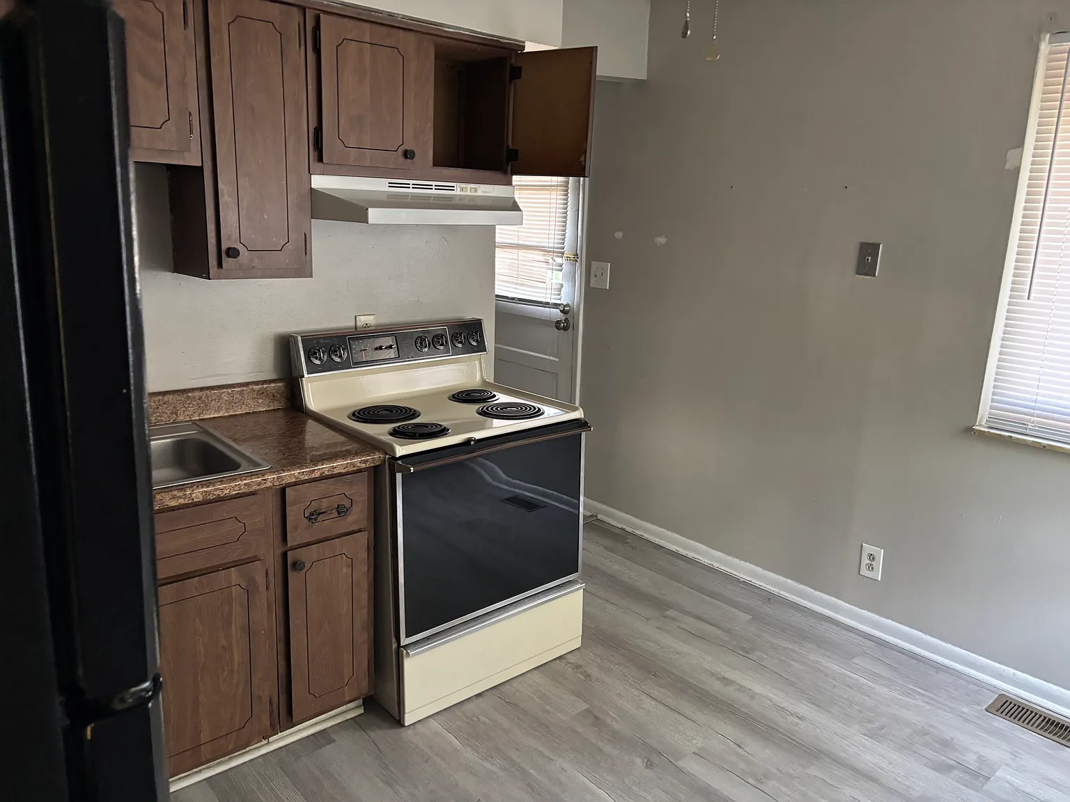 2 bed, 780 sqft, $1,100 — Photo 3