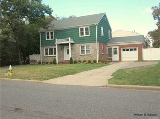 1905 Stuyvesant Ave, East Meadow, NY 11554