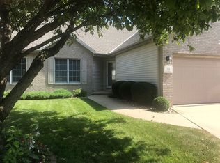 33 Fox Creek Ct, Morton, IL 61550