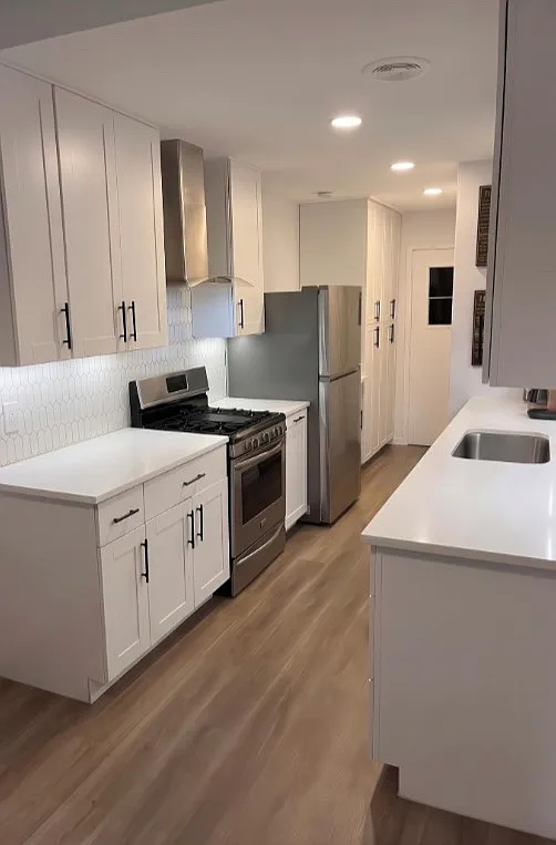 3 bed, 1138 sqft, $2,300 — Photo 2