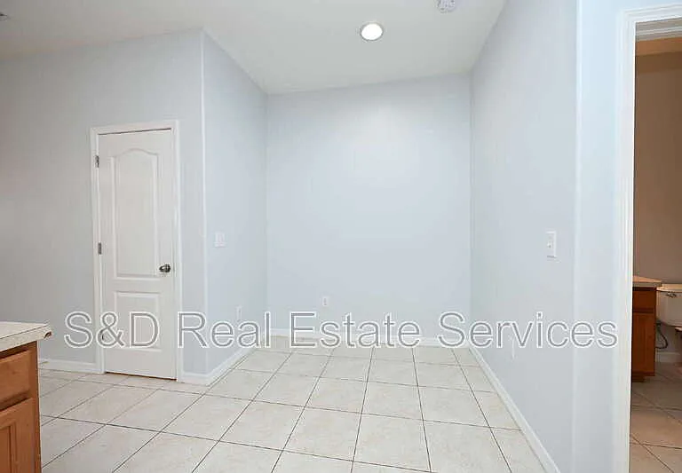 4219 Winding Vine Dr — Photo 11