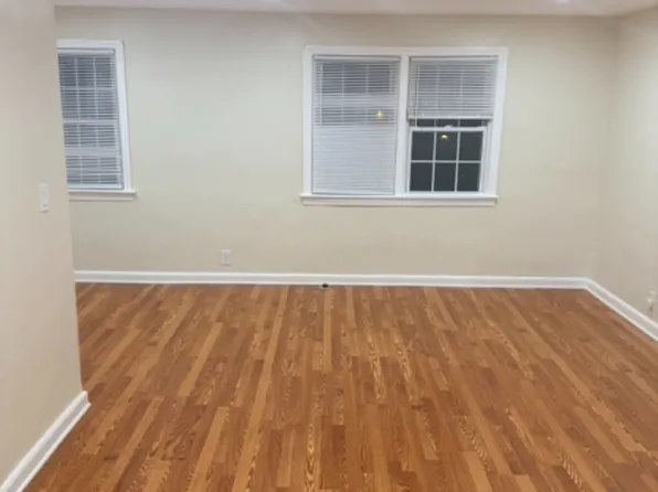 1024 Thompson Ave #2L, Roselle, NJ 07203