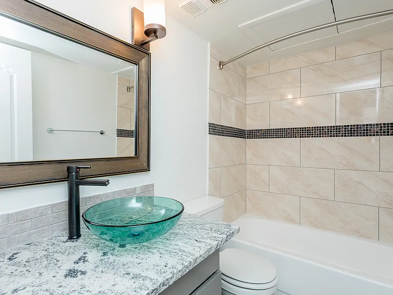 Villa Solano Apartments — Photo 5