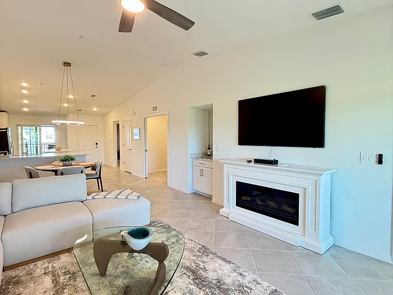 15205 Bluffton Ln #1022 — Photo 4