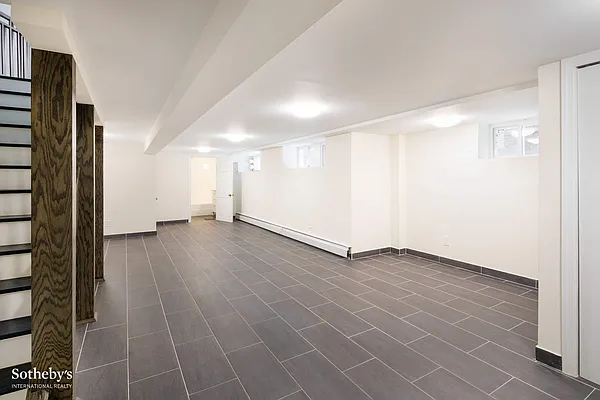Sold by Sotheby's International Realty | media 9