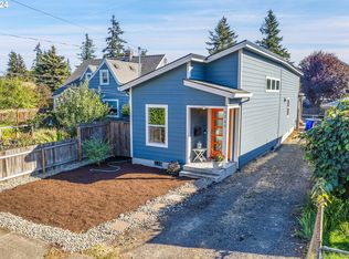 6260 SE Flavel St, Portland, OR