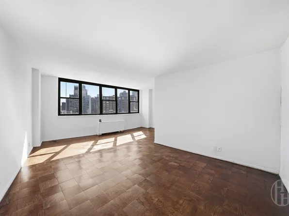 225 East 36th Street image 1 of 11