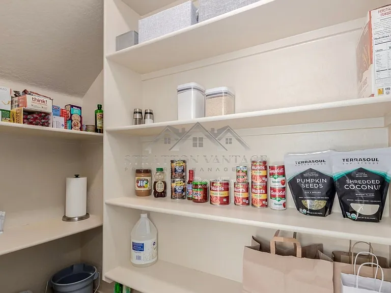 4467 E Remington Dr — Photo 10