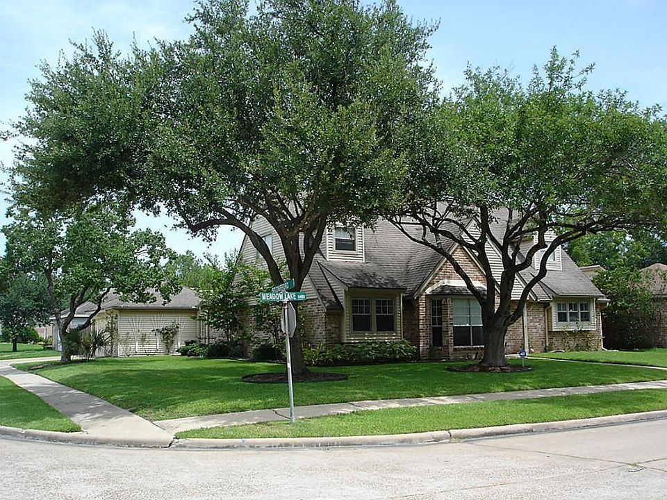 1st image of 11418 Meadow Lake Dr