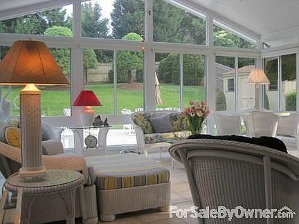 5th image of 4808 Jasmine Dr
