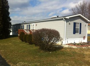 58 Lobin Rd, East Earl, PA 17519