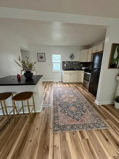 118 Alden St — Photo 3