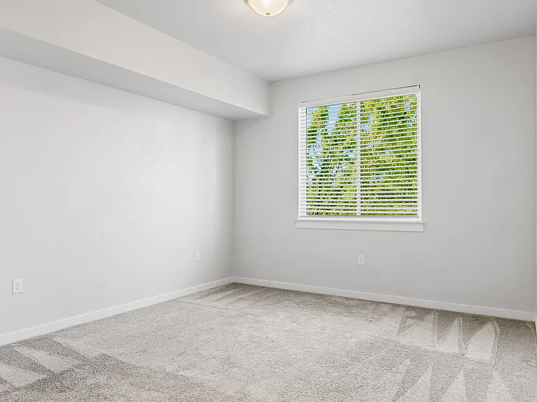 Northview Apartment Homes — Photo 16