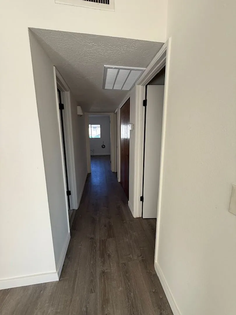 Price Reduced Completely remodeled and beautiful 2 Bedroom apartment available - Contact Property... — Photo 4