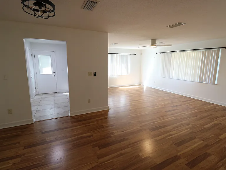206 Phoenetia Dr — Photo 8