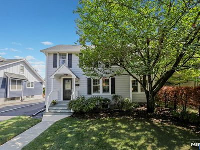 359 N Pleasant Ave, Ridgewood, NJ, 07450